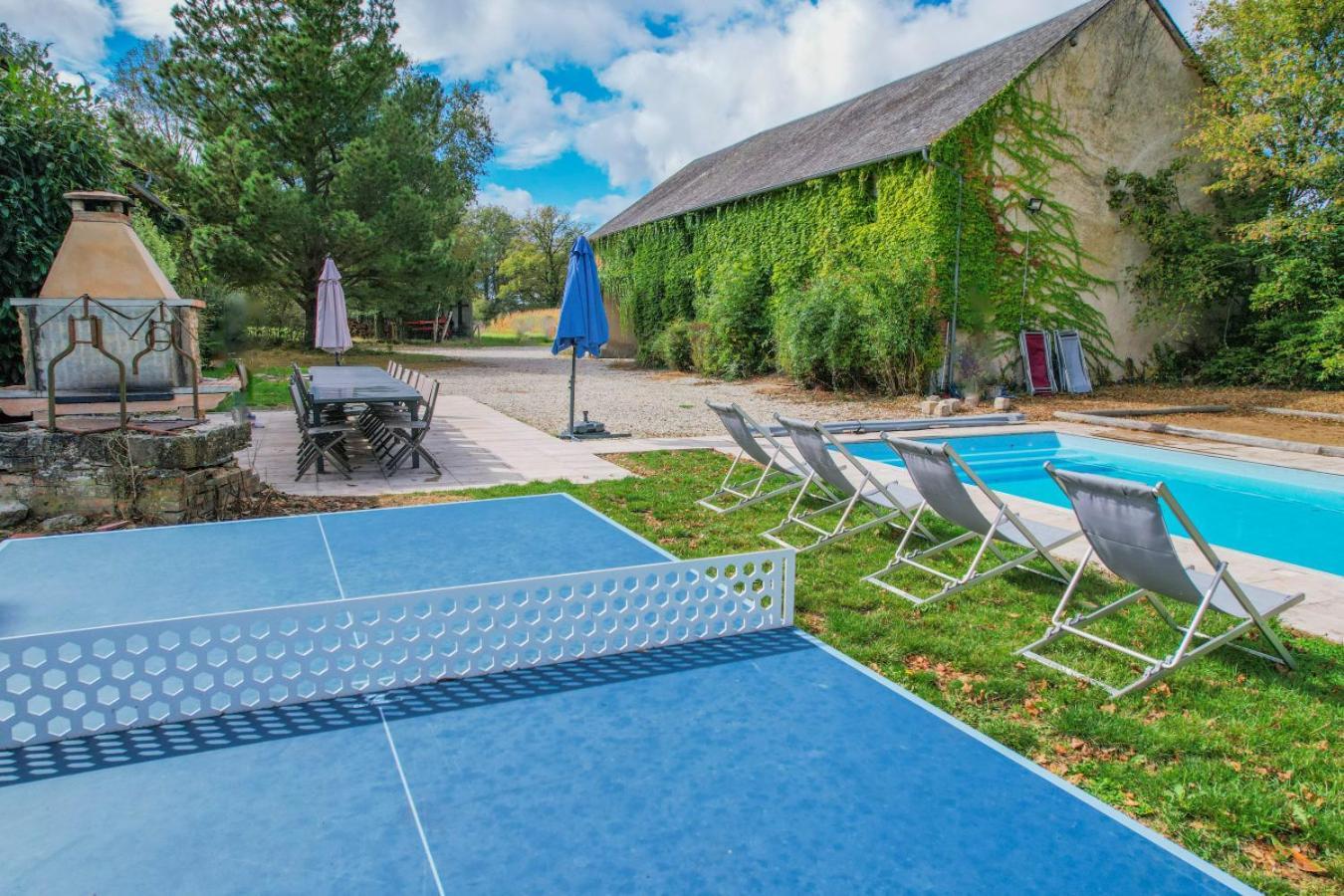 Crazy Villa Le Petit Belair 18 - Heated Pool - Foot - 2H Paris - 30P Aubigny-sur-Nère Exteriér fotografie